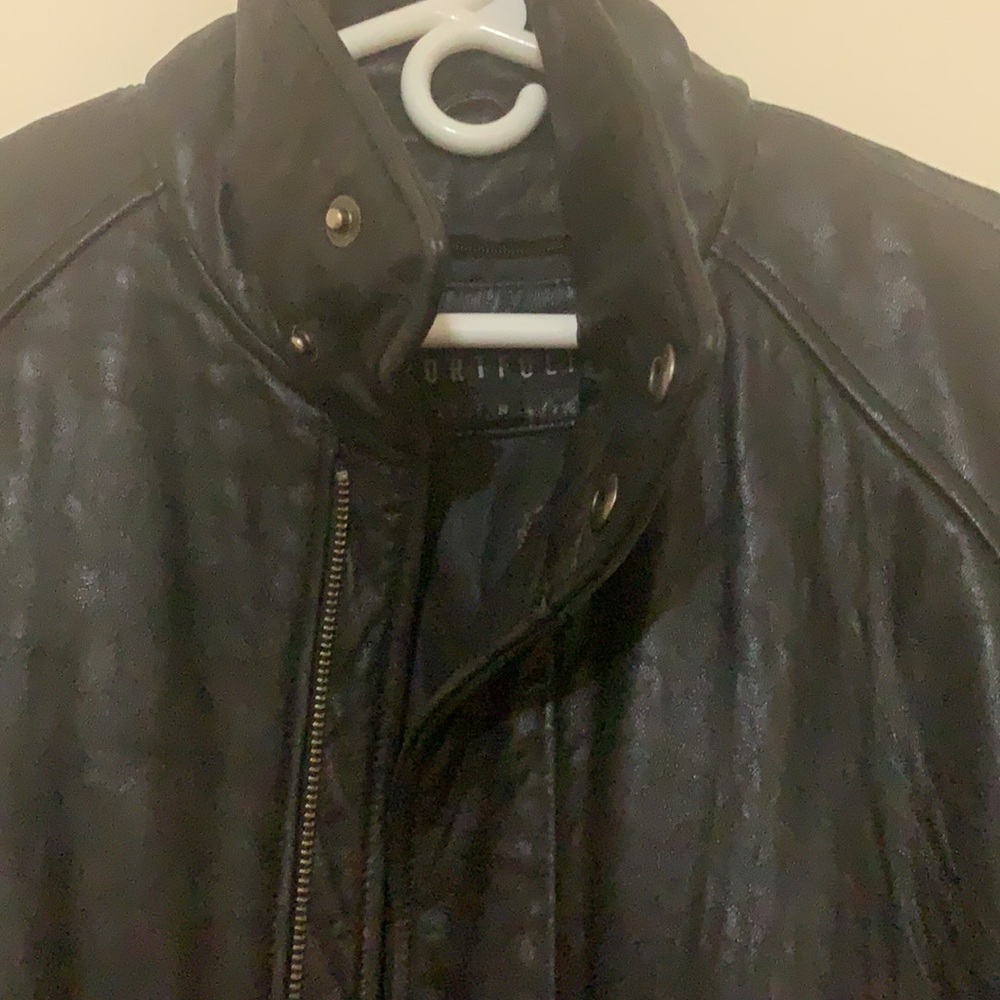 Perry Ellis leather jacket - Picture 3 of 9